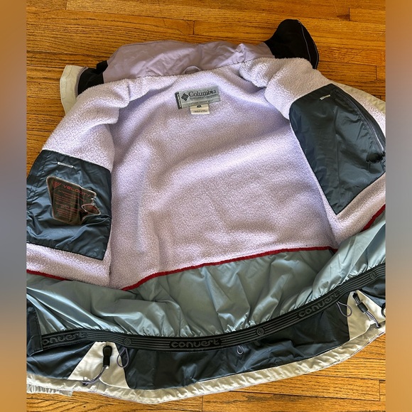Like new Columbia Convert snowboard jacket - Picture 11 of 11
